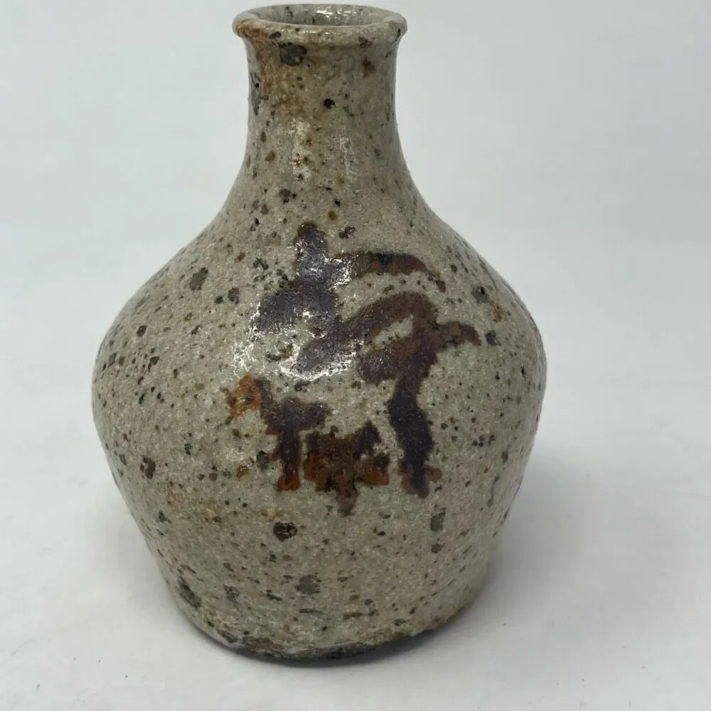 Vintage stoneware vase dated 1972 ￼ - Picture 3 of 7
